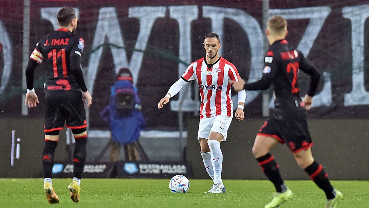 Karol Arys sędzią meczu z Jagiellonią Białystok