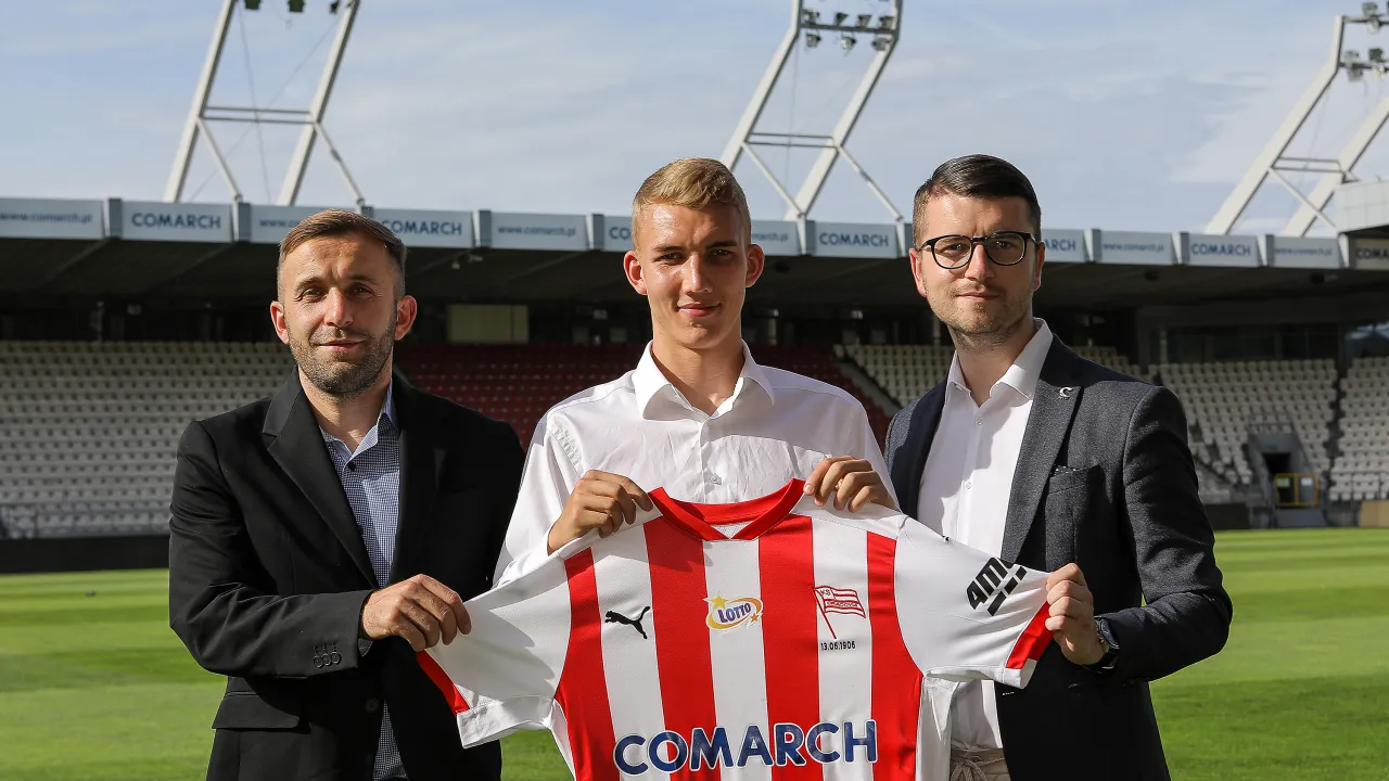 Bartosz Biedrzycki nowym zawodnikiem Cracovii!