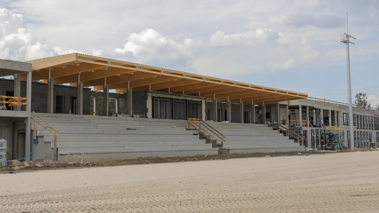 Wizyta na budowie Cracovia Training Center w Rącznej [FOTO]