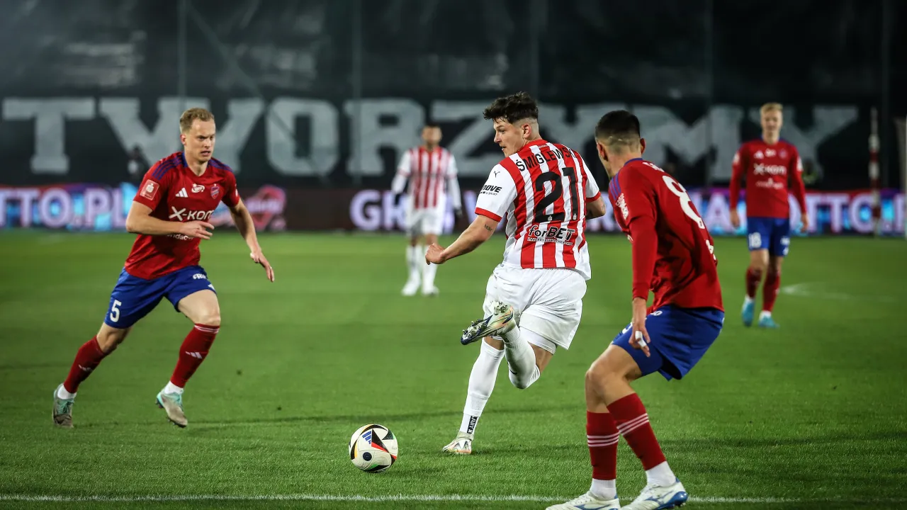 Kacper Śmiglewski wypożyczony do Puszczy Niepołomice