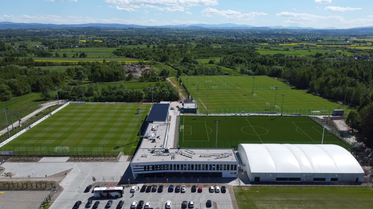 Ruszają media społecznościowe Akademii Cracovii!