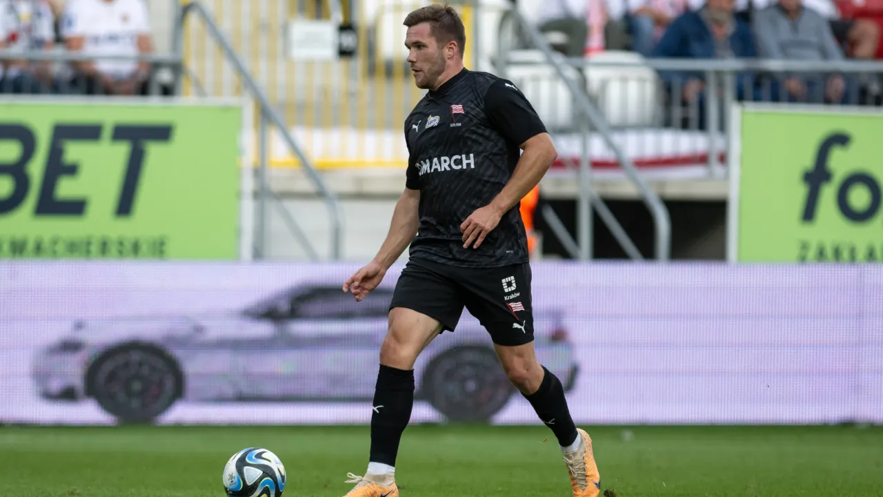 Kolejne powołania dla Benjamina Källmana i Arttu Hoskonena