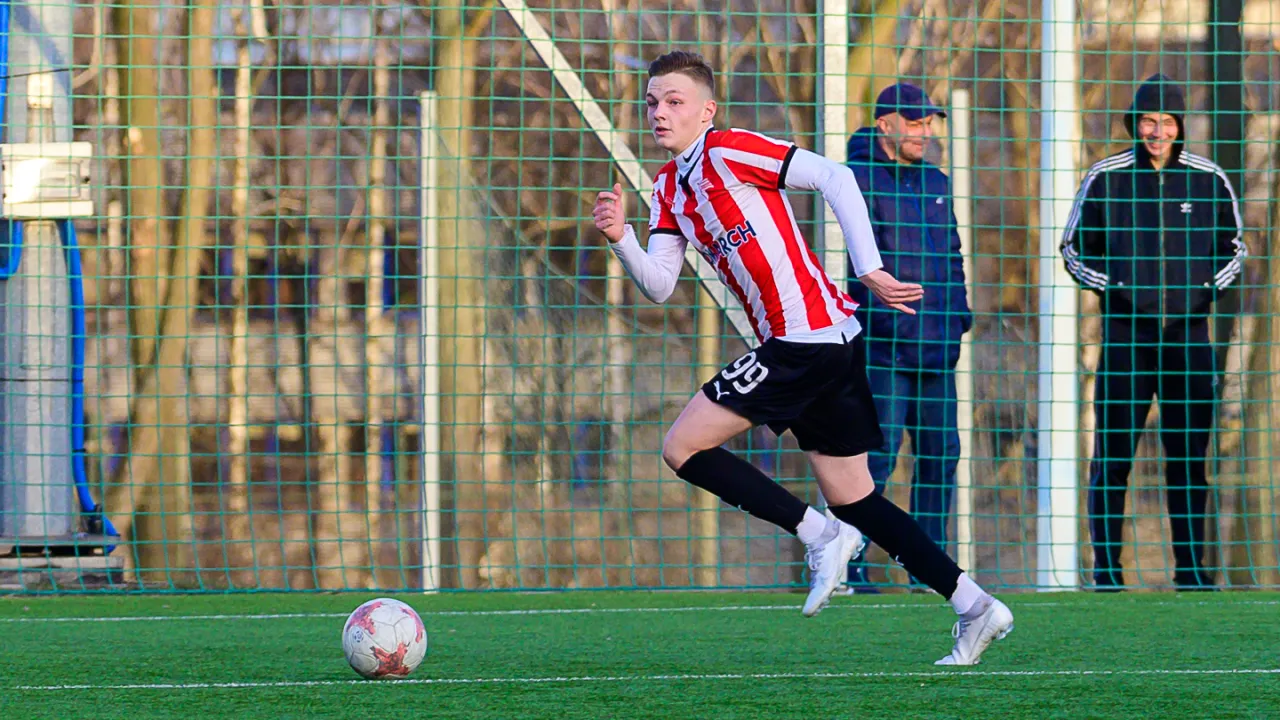 Juniorzy Młodsi: Zwycięstwo w sparingu na terenie rywala