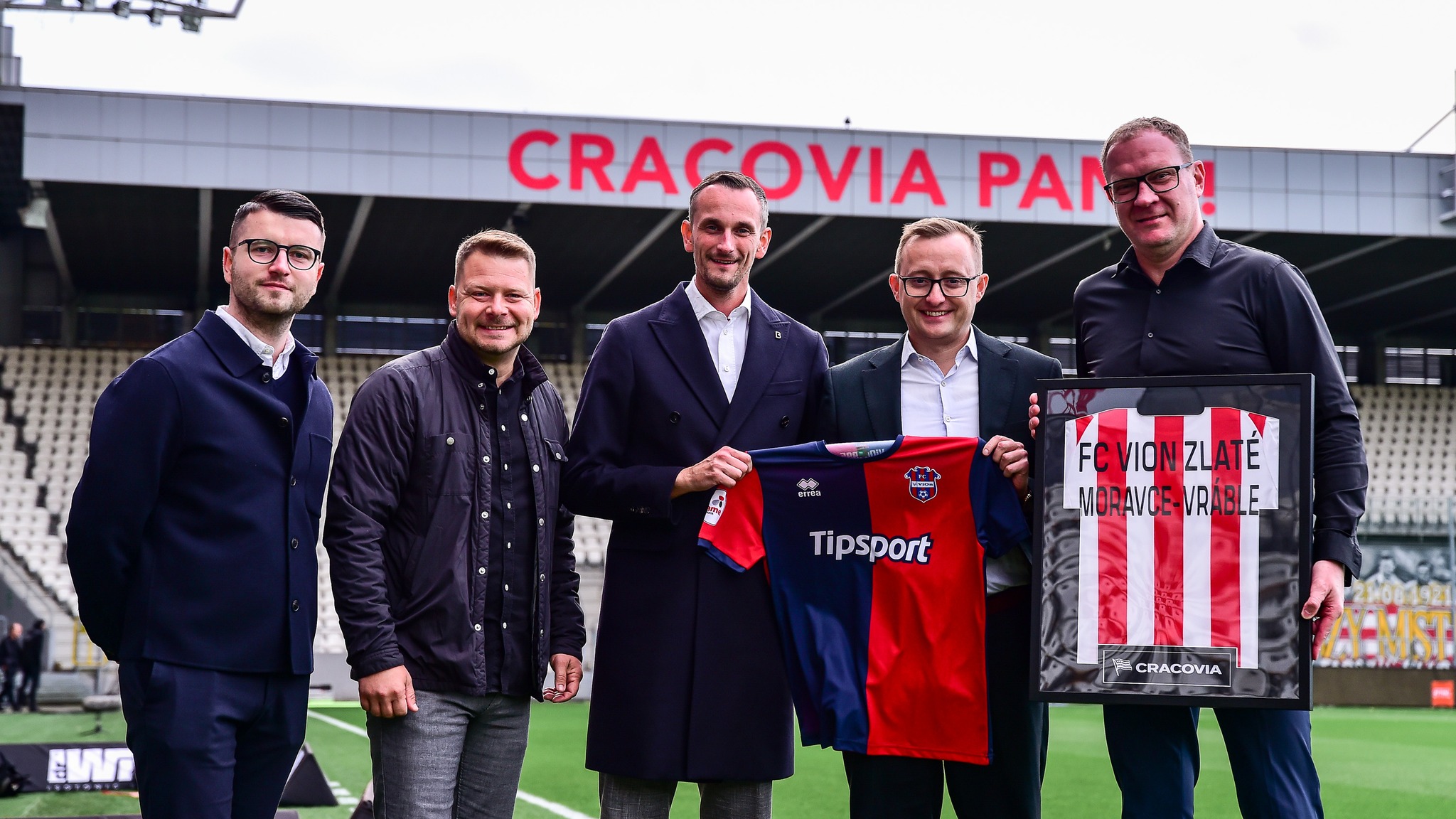 Podpisanie umowy partnerskiej pomiędzy Cracovią a FC ViOn Zlaté Moravce