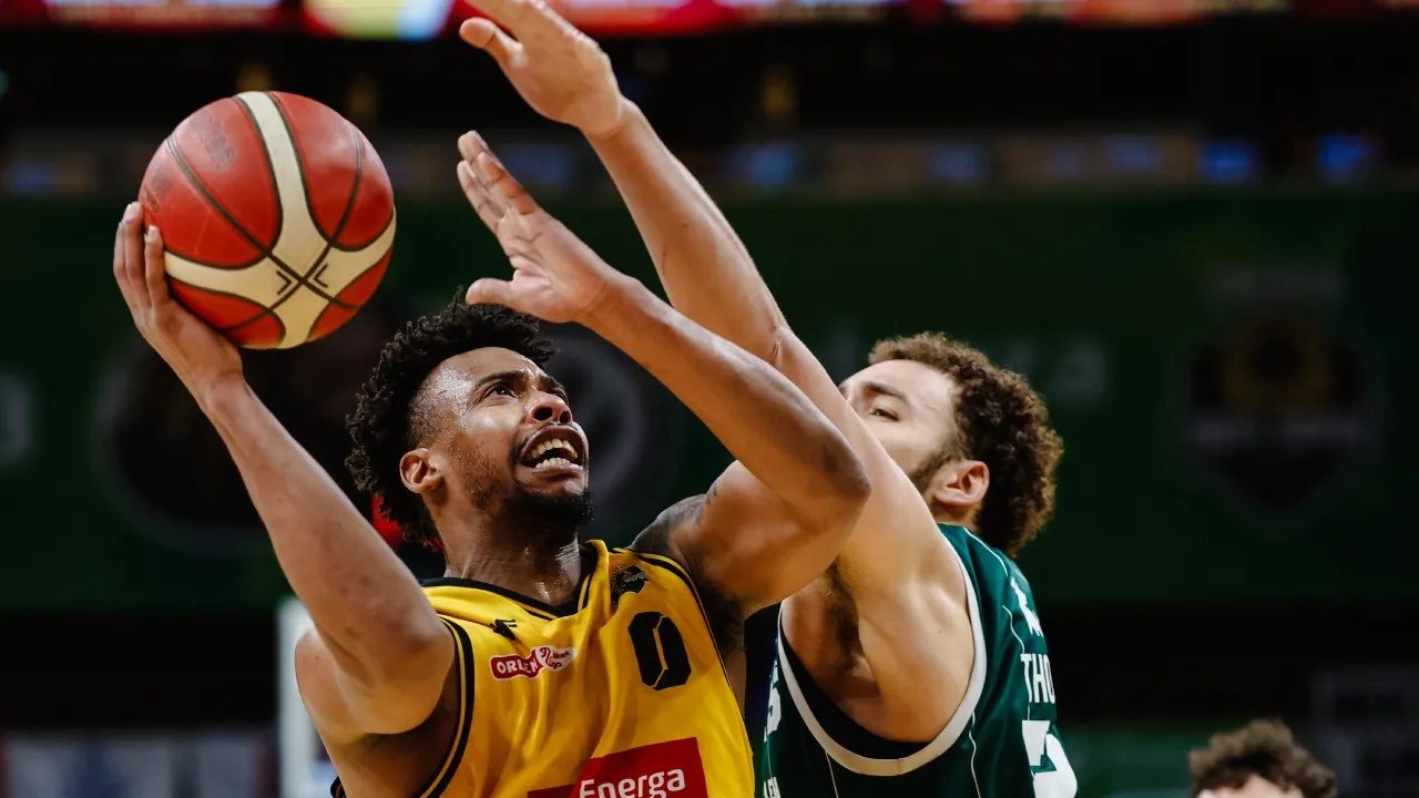 Hit dla Legii, dwumecz dla Energi Trefla Sopot