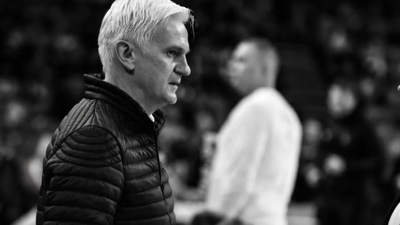 Minuta ciszy przed meczem z Górnikiem