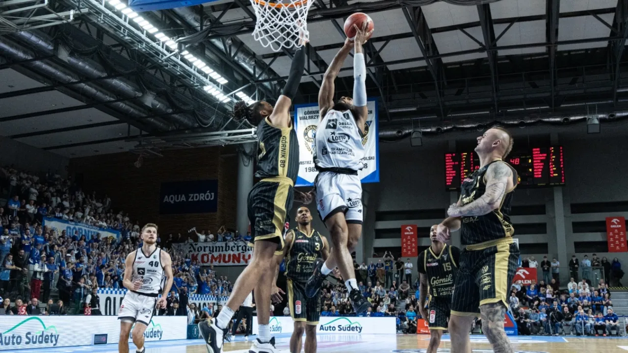 Górnik Zamek Książ Wałbrzych 81:79 Legia