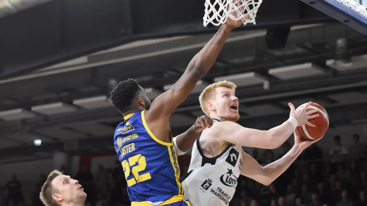 Legia Warszawa 98:89 Tasomix Rosiek Stal Ostrów Wlkp.