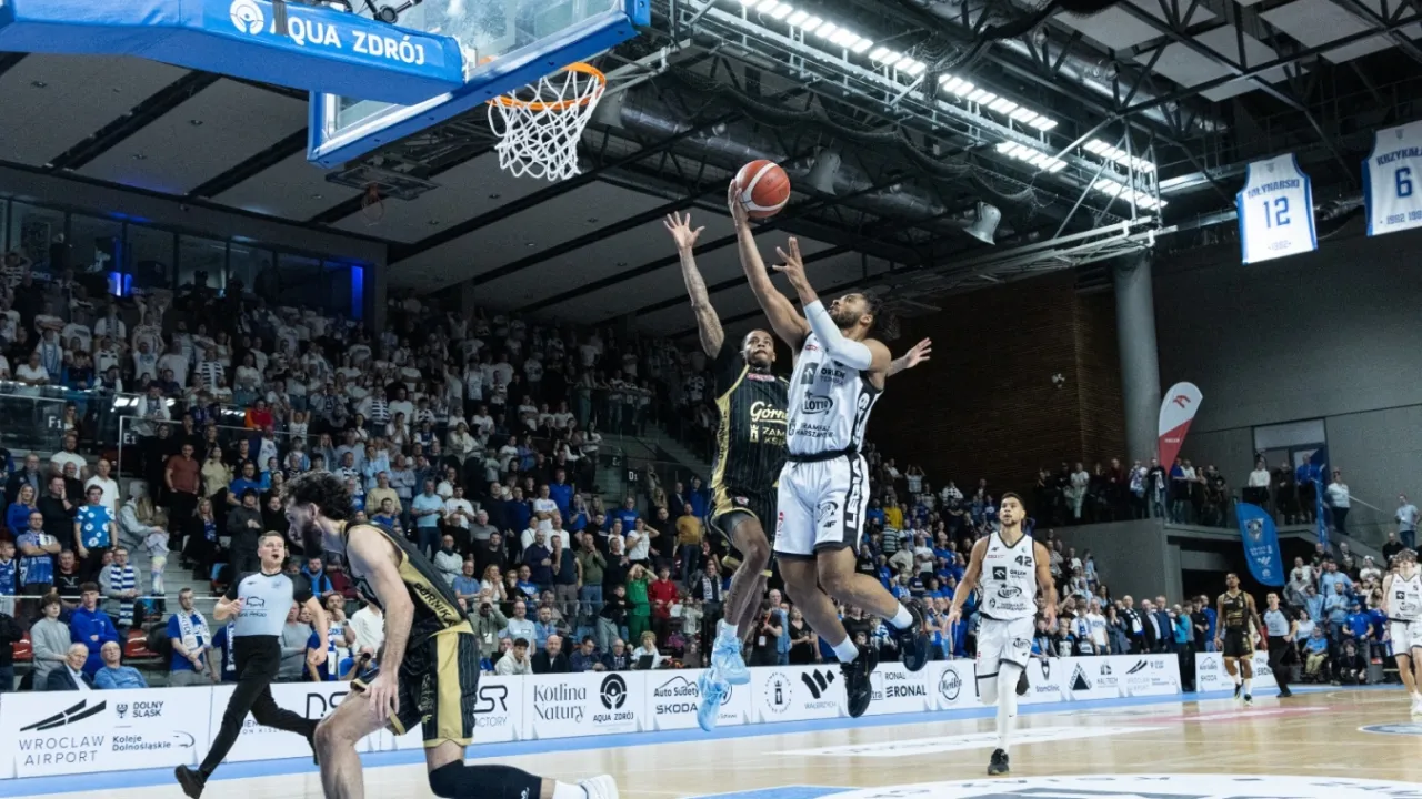 Galeria zdjęć z meczu w Wałbrzychu