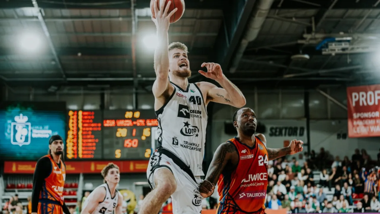 Dwa bloki Huntera w TOP10 27. kolejki