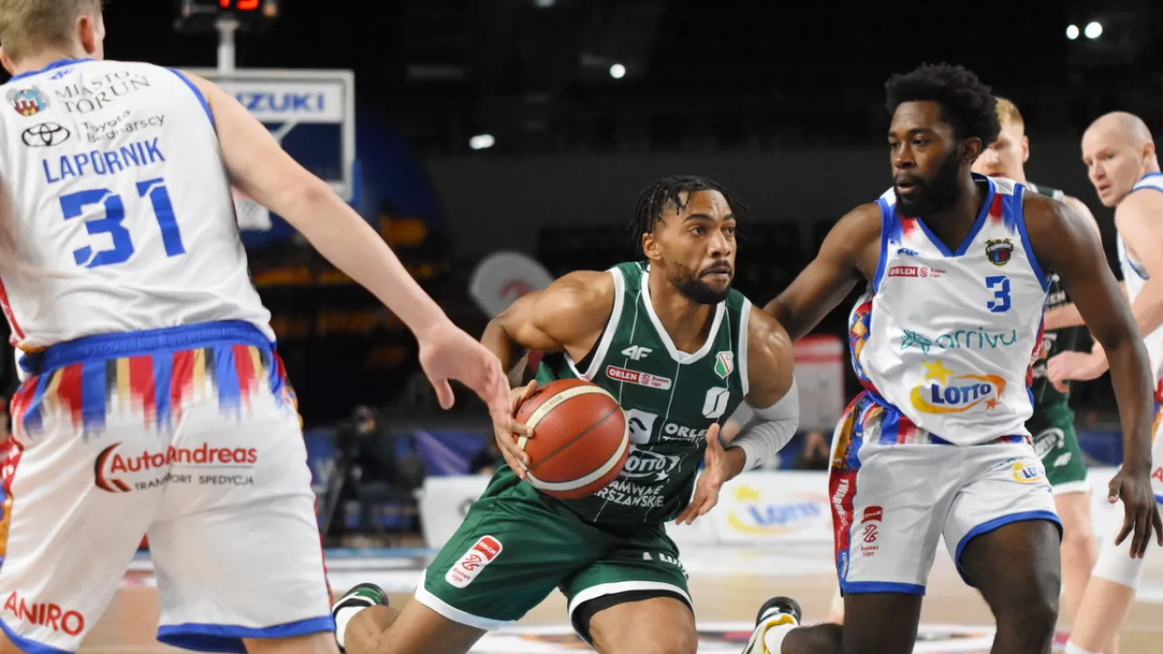 Twarde Pierniki 67:82 Legia Warszawa