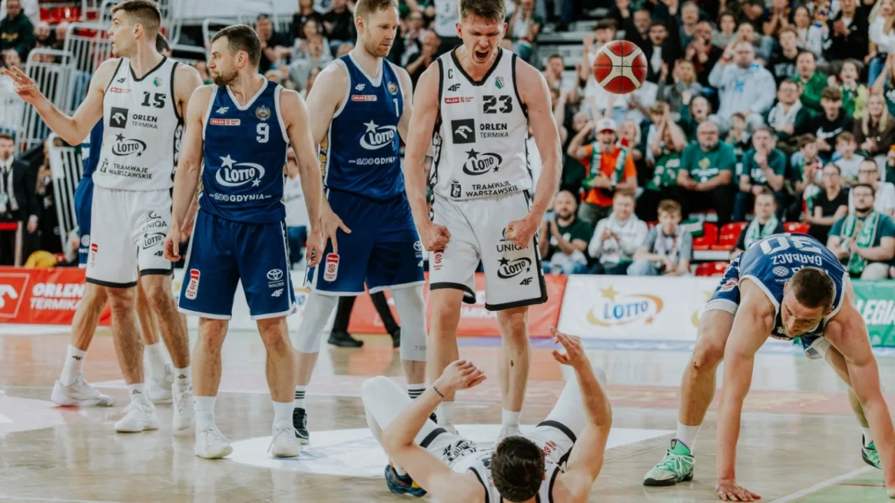 Relacja z meczu Legia - Arka (VIDEO)