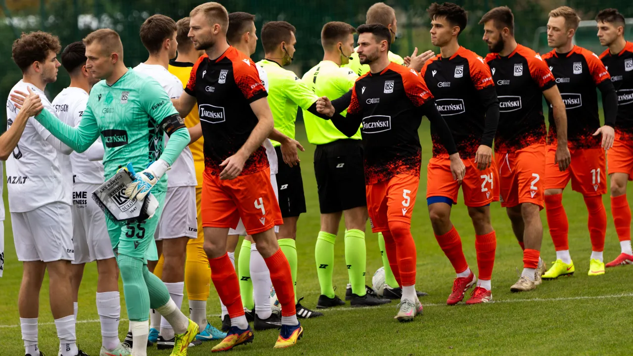 MVP PAŹDZIERNIKA – analiza