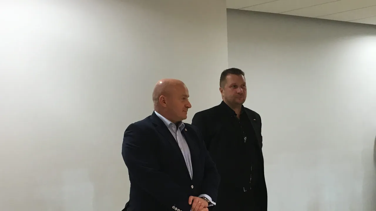 Wiceminister Sportu gościł na meczu z Lechem