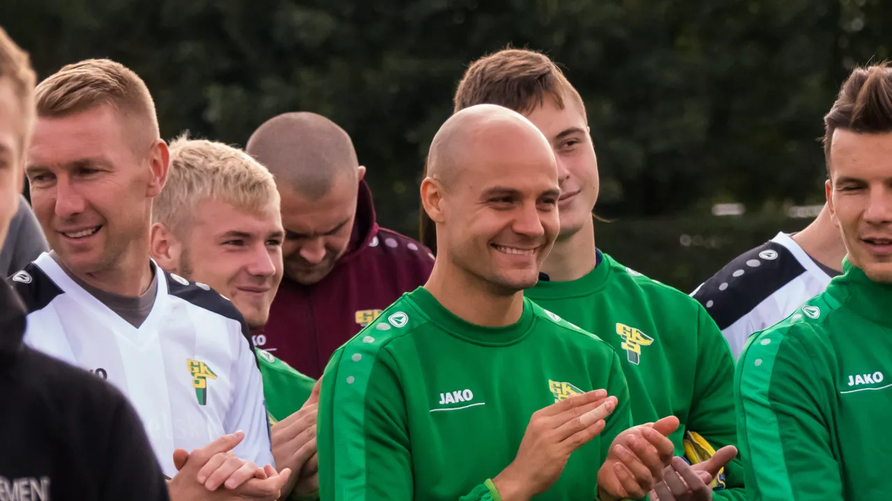 Zielono-czarni na otwarciu obiektów sportowych przy ZSG