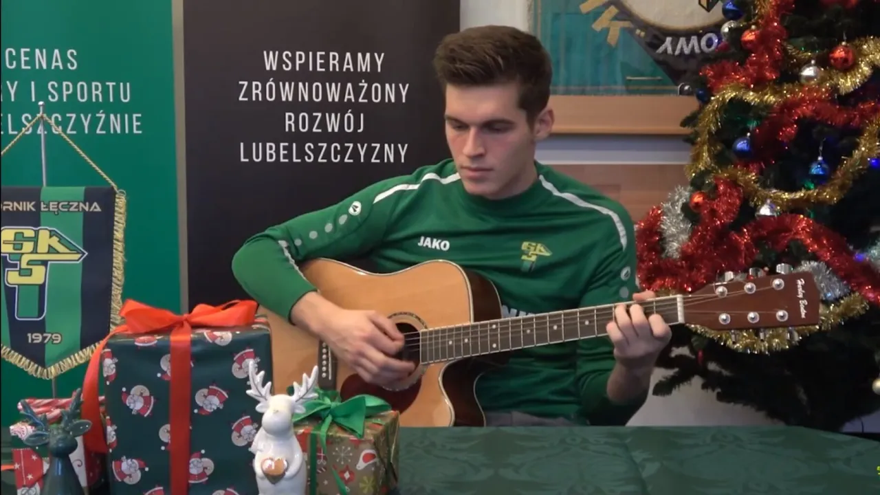 [WIDEO] „Chwała na wysokości” w wykonaniu Jakub Nowaczka