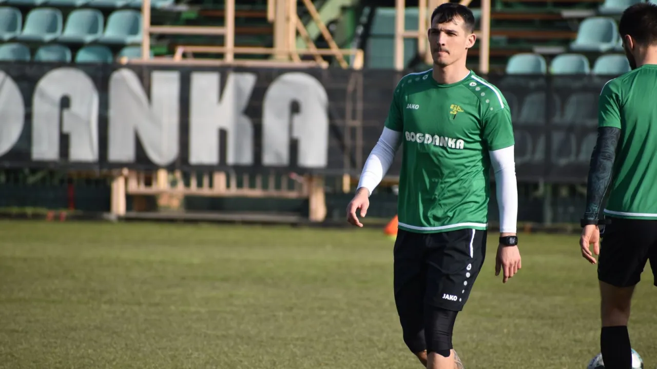 Douglas Costa i „Numa numa ej” – urodzinowy wywiad Mateia
