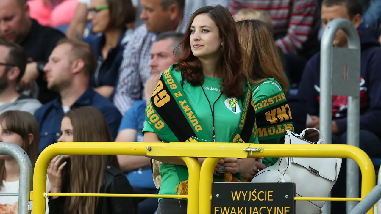 Dzień Kobiet na stadionie! Bilety dla Pań za 1 zł!