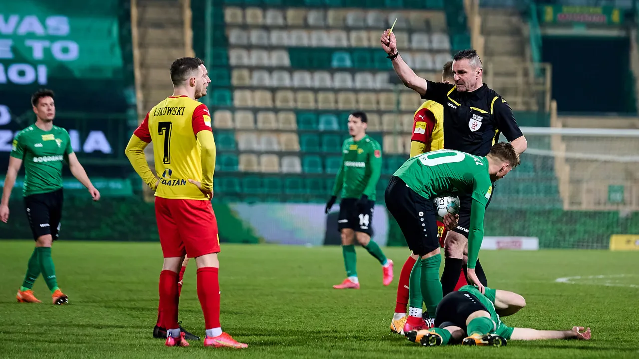 Daniel Kruczyński arbitrem meczu z Sandecją