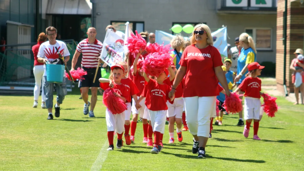 [FOTO] Olimpiada Duży i mały to sportowiec doskonały