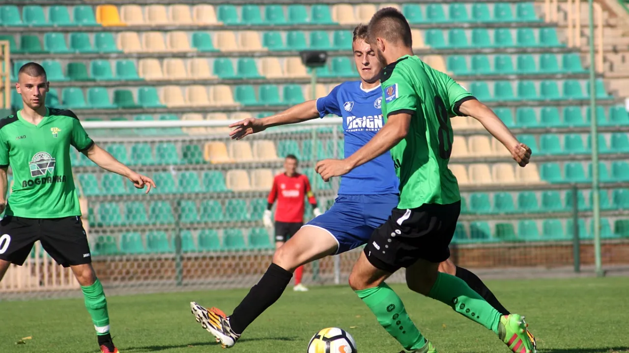 IV liga: Rezerwy wciąż niepokonane