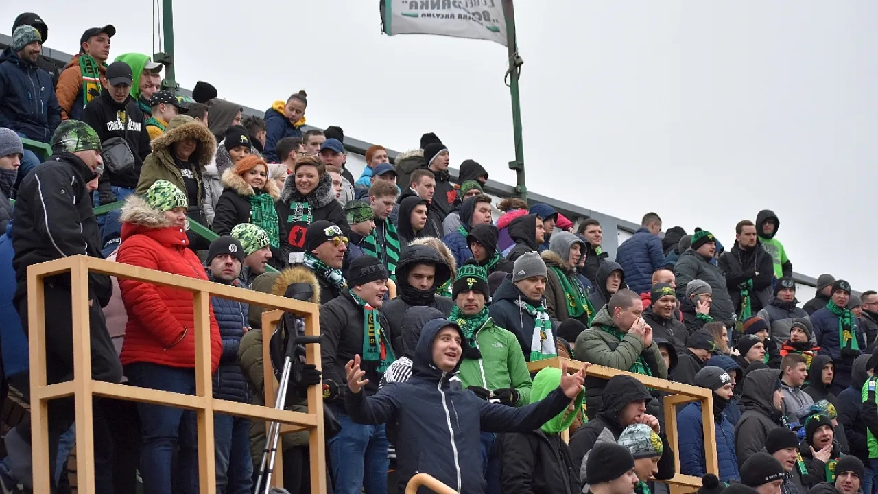 Trwa sprzedaż biletów na Elanę i Widzew