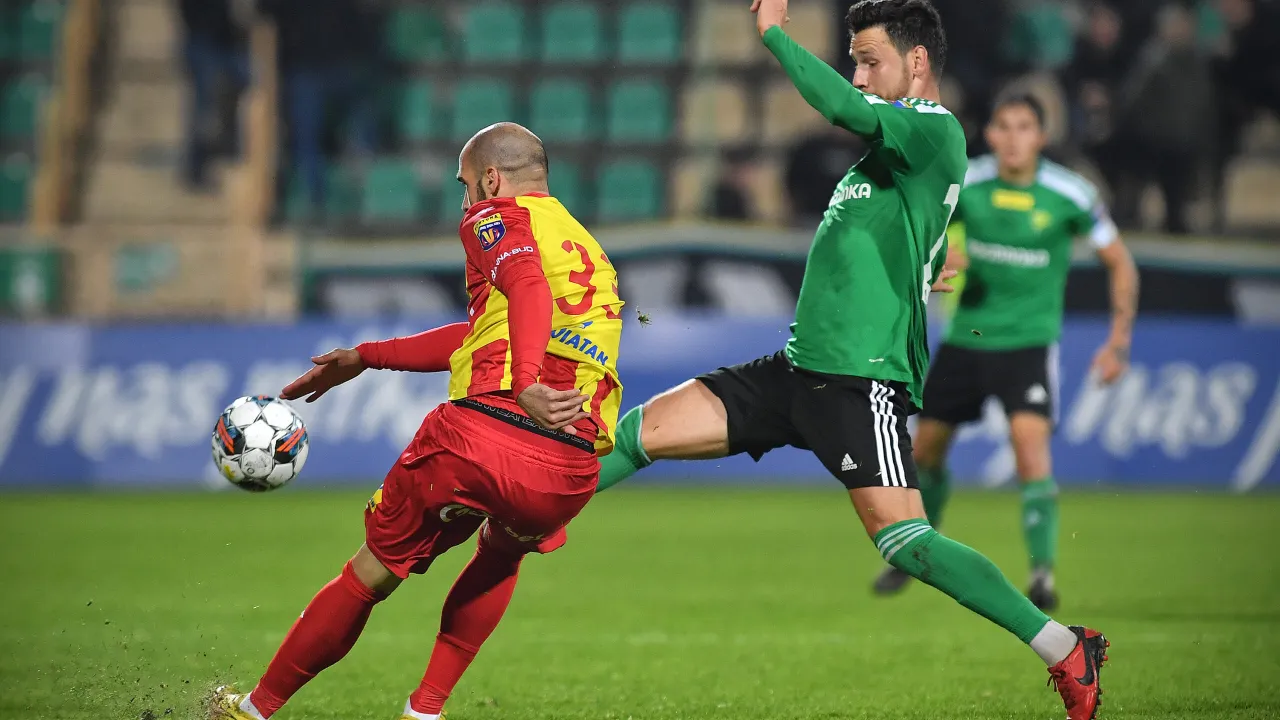 Pucharowy raport kartkowy