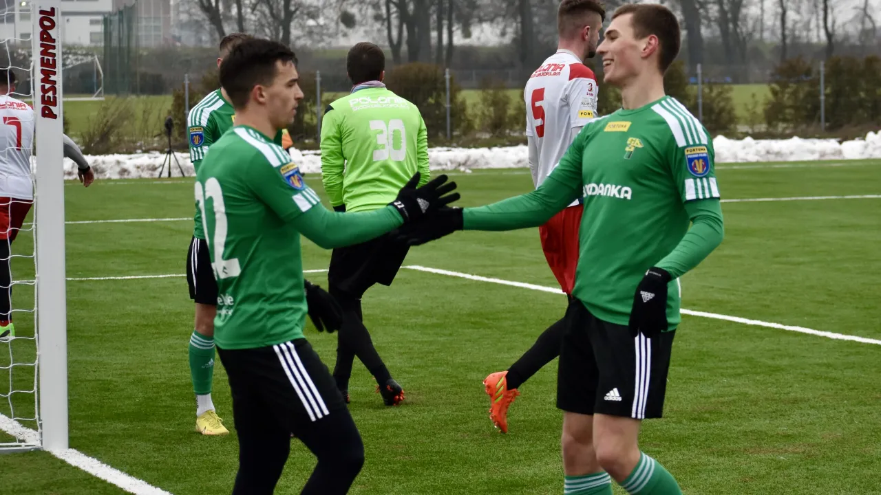 Kanonada bramek w pierwszym sparingu na obozie w Opalenicy