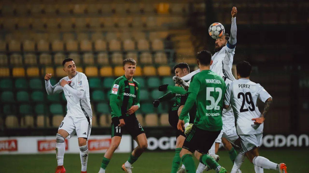 Mecz z Kotwicą na zdjęciach [GALERIA]