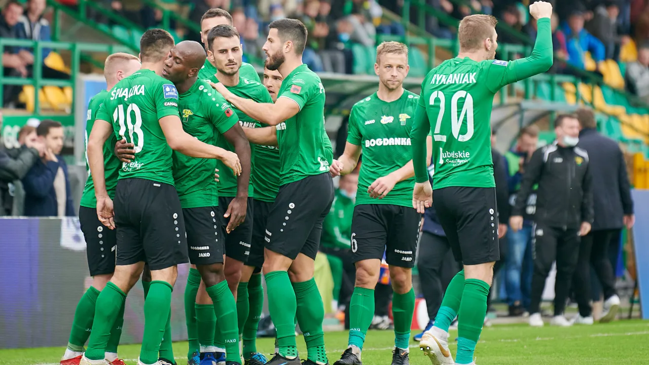 Bilety na spotkania z Rakowem i Lechem