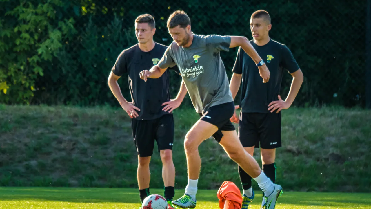 [FOTO] Trening pierwszego zespołu