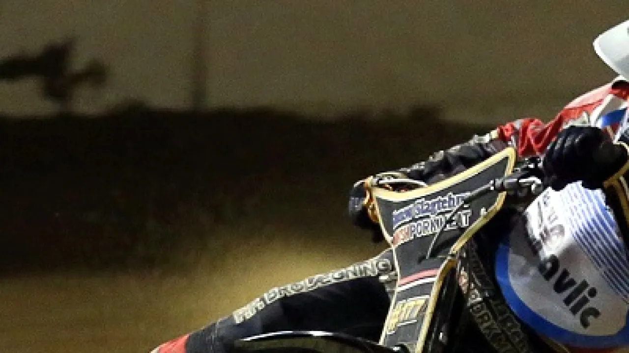 Mikkel Bech replaces Pedersen
