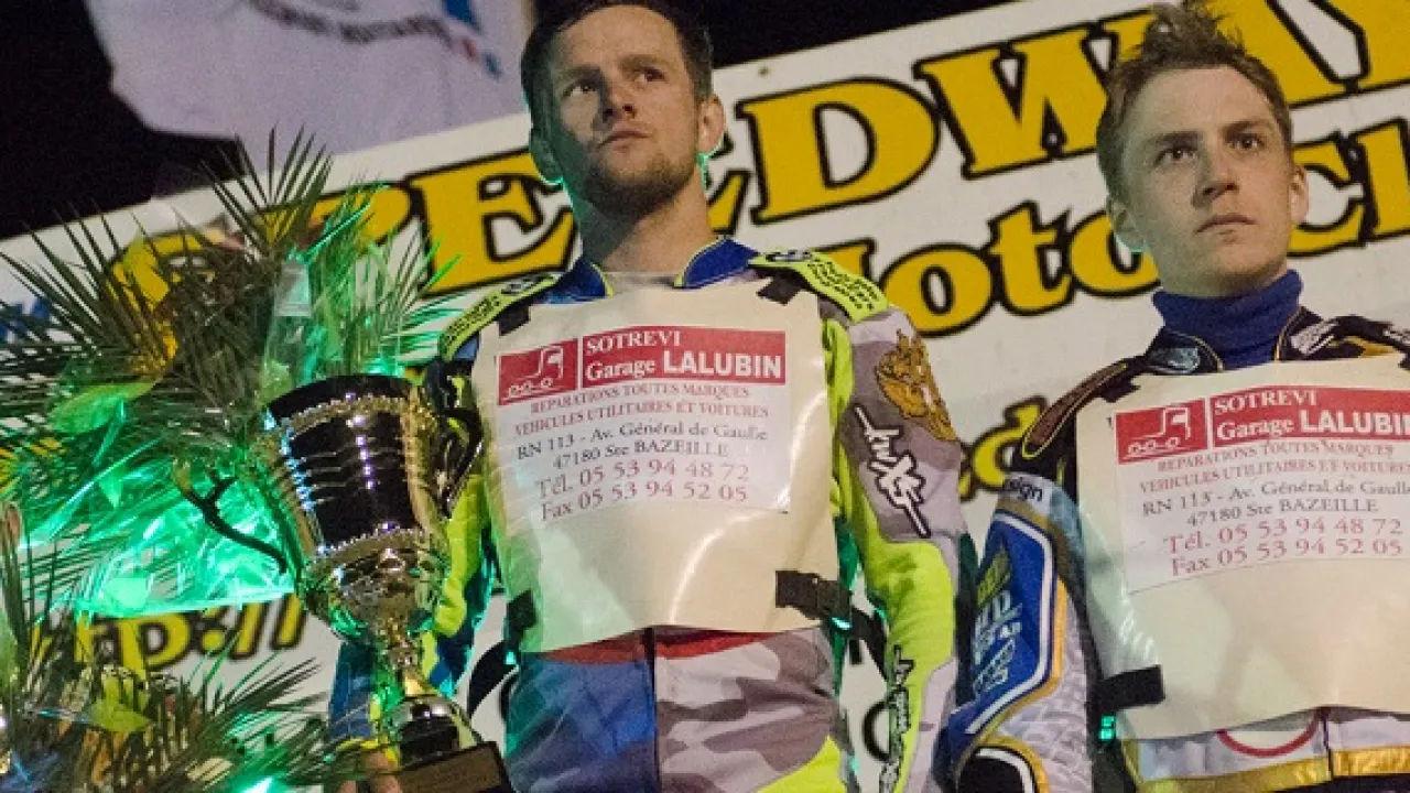 Road to SEC 2015: Artem joins his brother