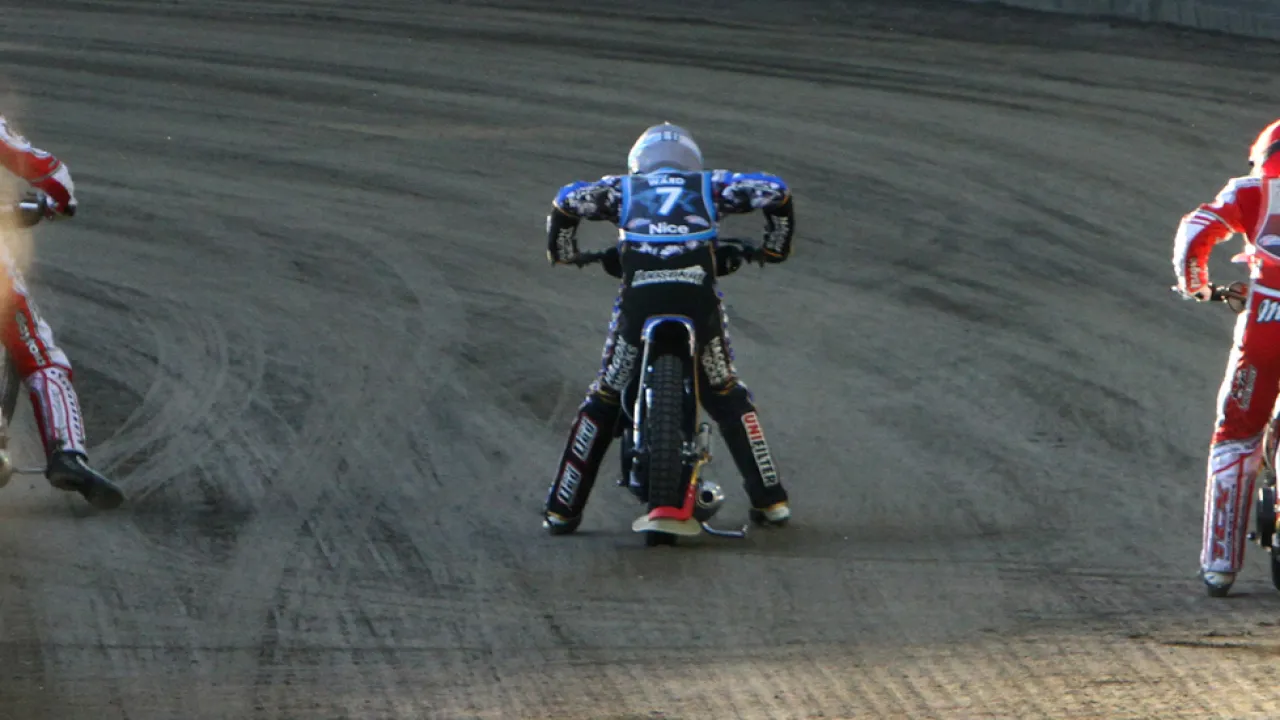 Jason Doyle with the contract in Denmark