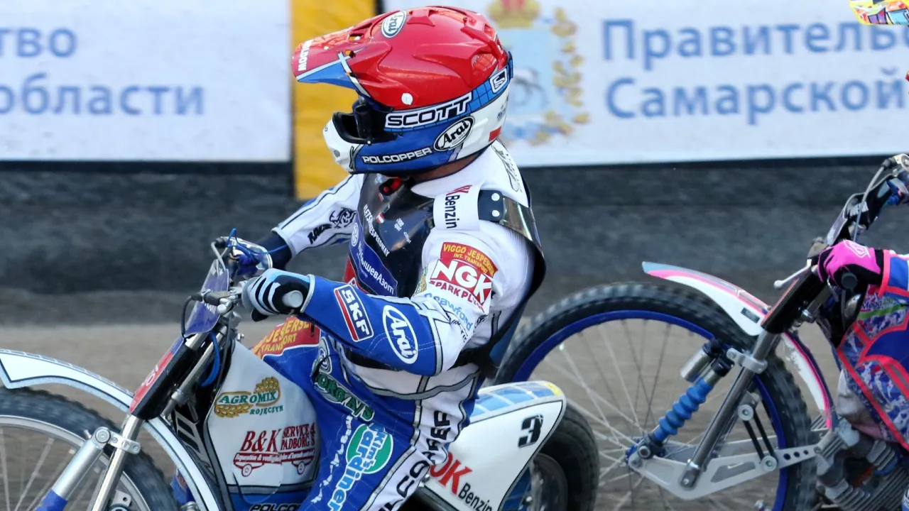 Laguta, Pedersen, Kasprzak - three times "yes"