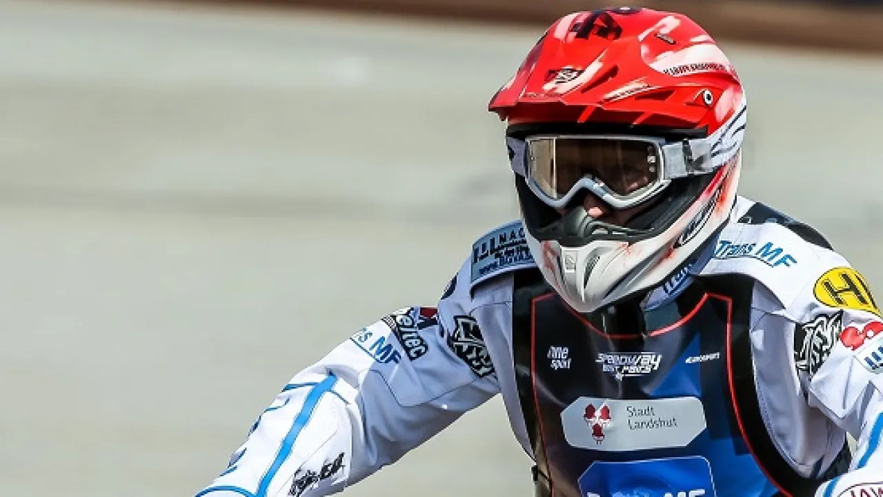Martin Smolinski will start in SEC Challenge