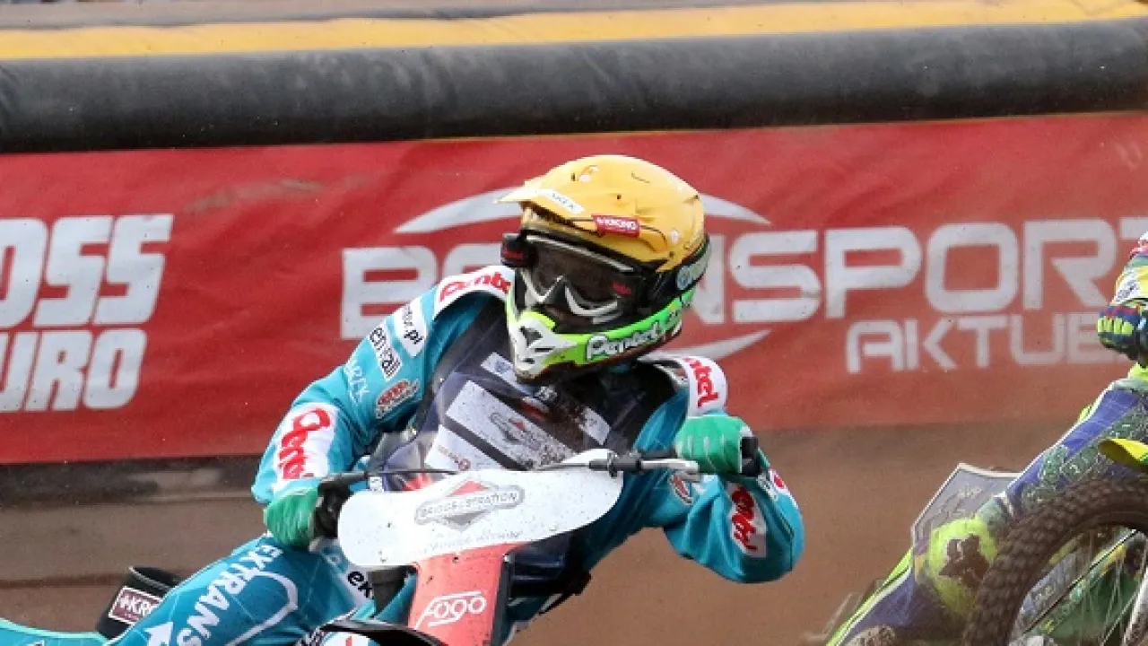  Indianerna closer to the gold