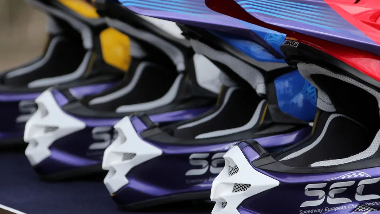 SEC riders' contracts