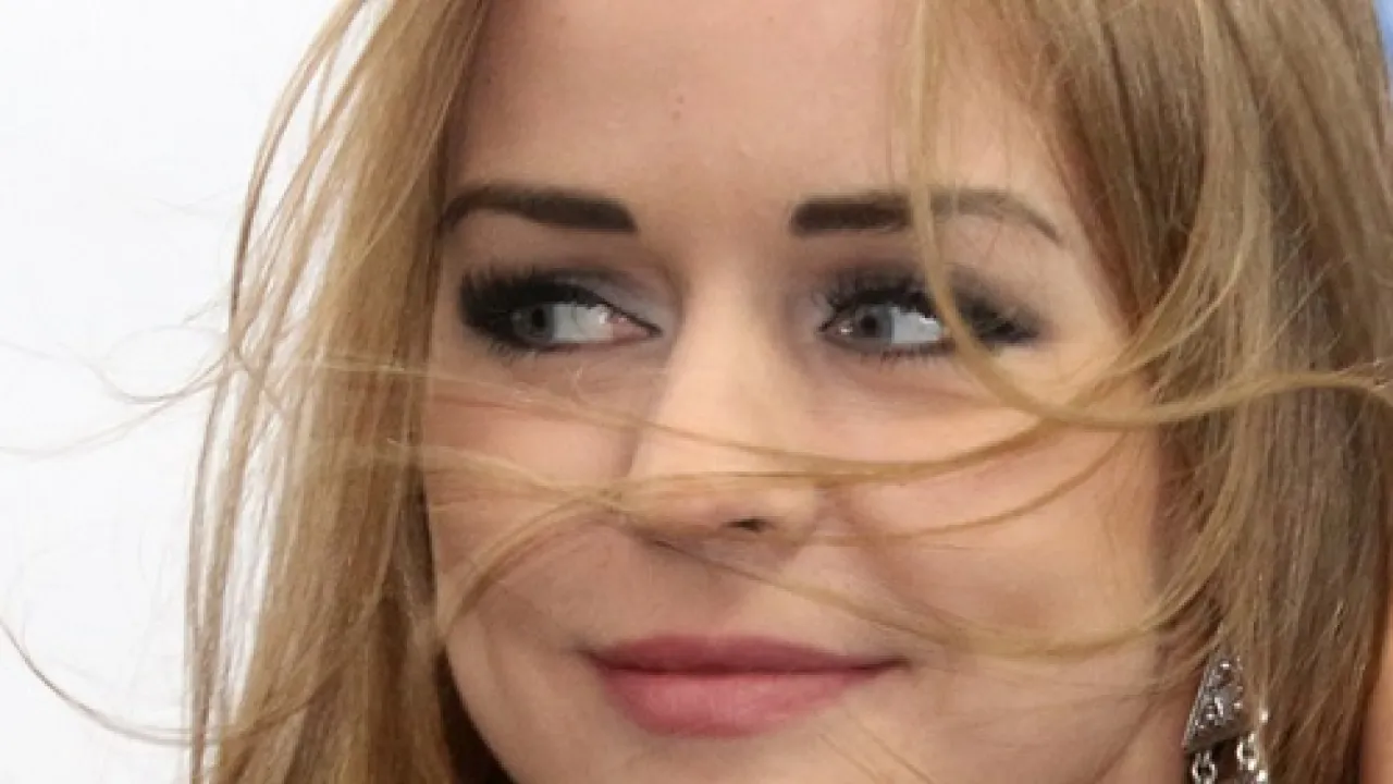 SEC in the eyes of a grid girl