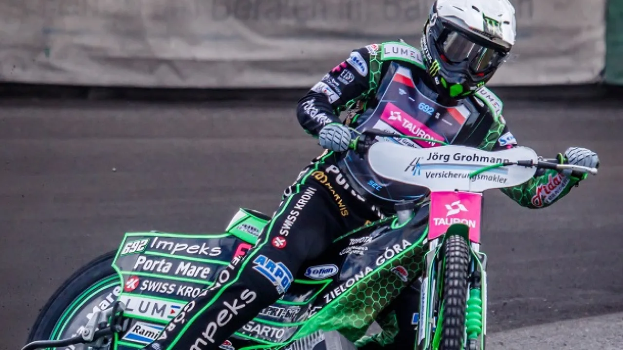 Complete Dudek led Toruń to the derby win