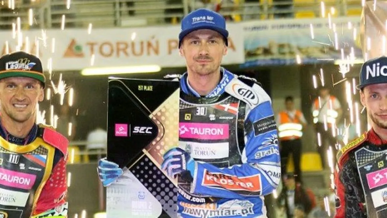 MADSEN WINS AT MOTOARENA