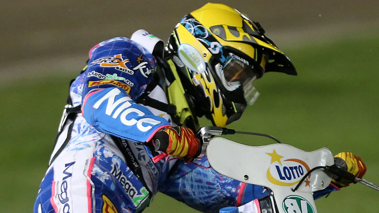 Laguta racing on ice