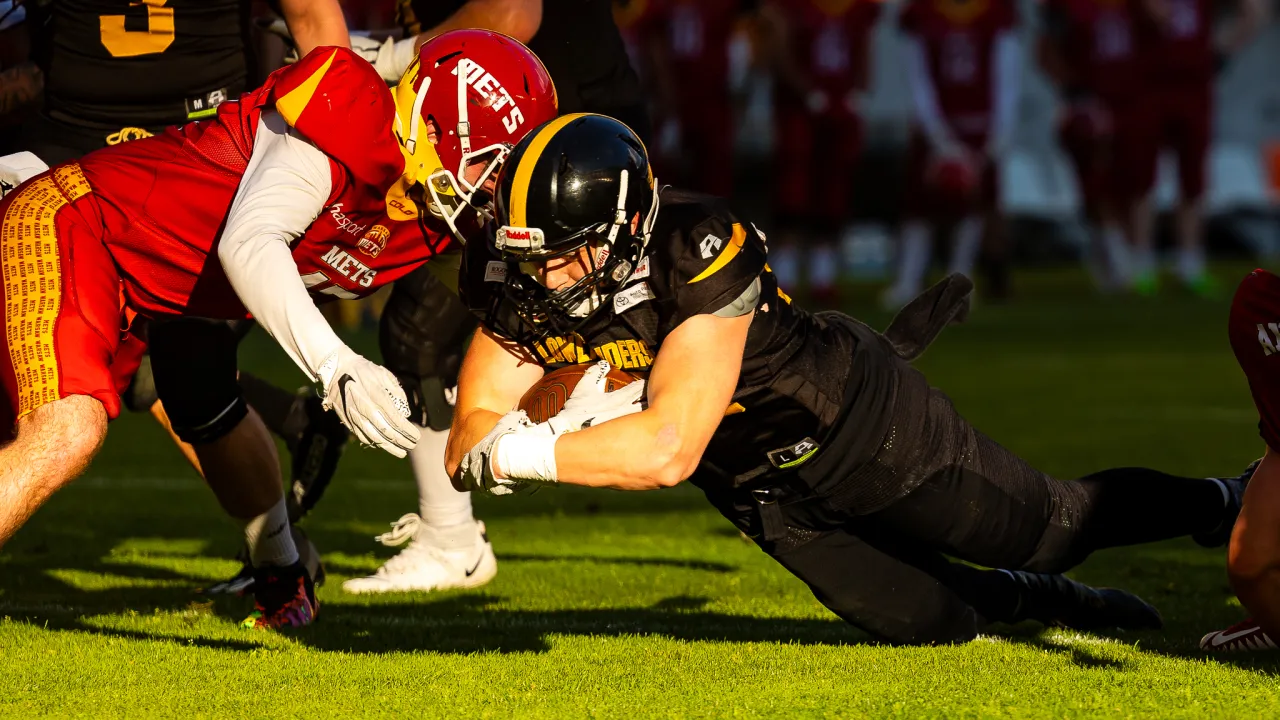 Futbolowy weekend z Lowlanders: Seniorzy w Warszawie i turniej "flagówki" w Białymstoku